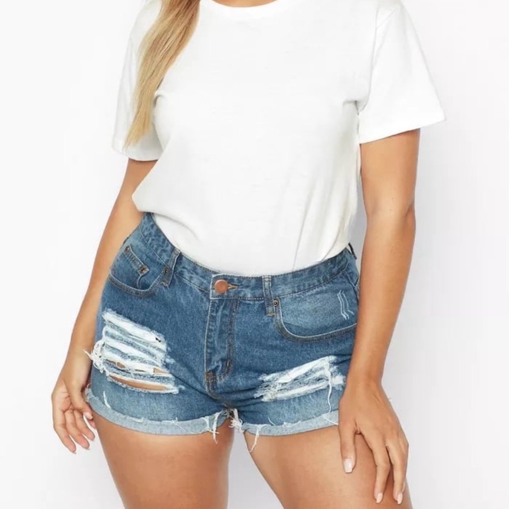 Boohoo plus size 20  RIPPED distressed denim blue JEAN SHORTS